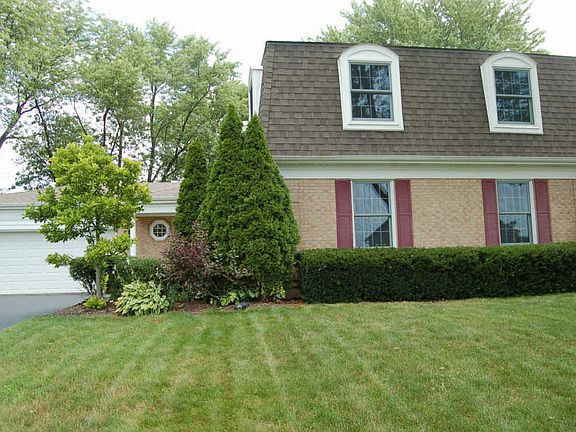 4th image of 916 W Oxford Ct