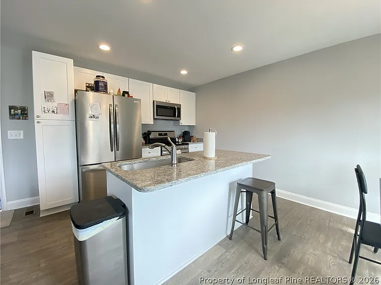 900 Allstar Ave — Photo 4