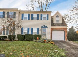 35 Park Ridge Dr, Elizabethtown, PA 17022