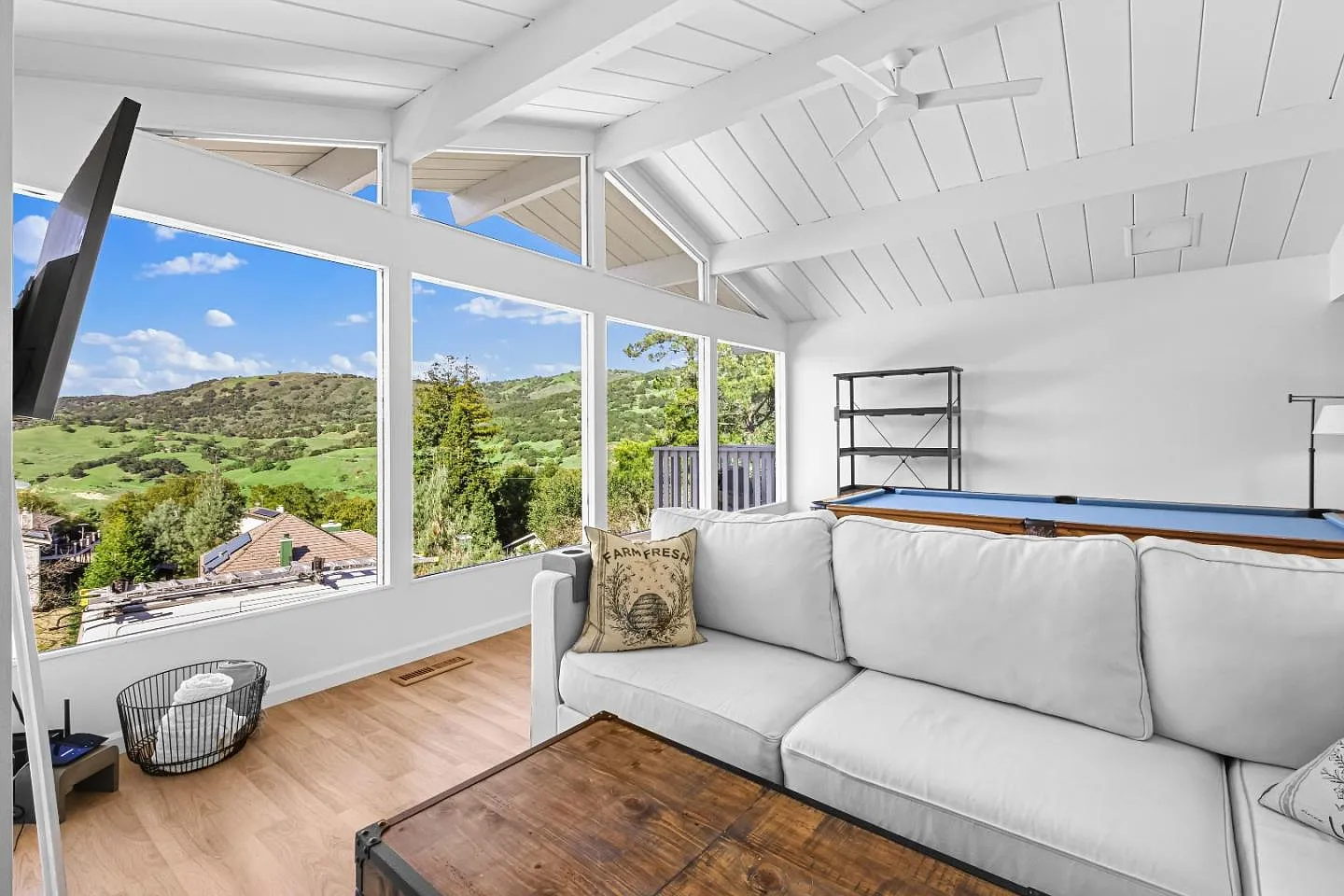 3241 Quail Ln photo 1
