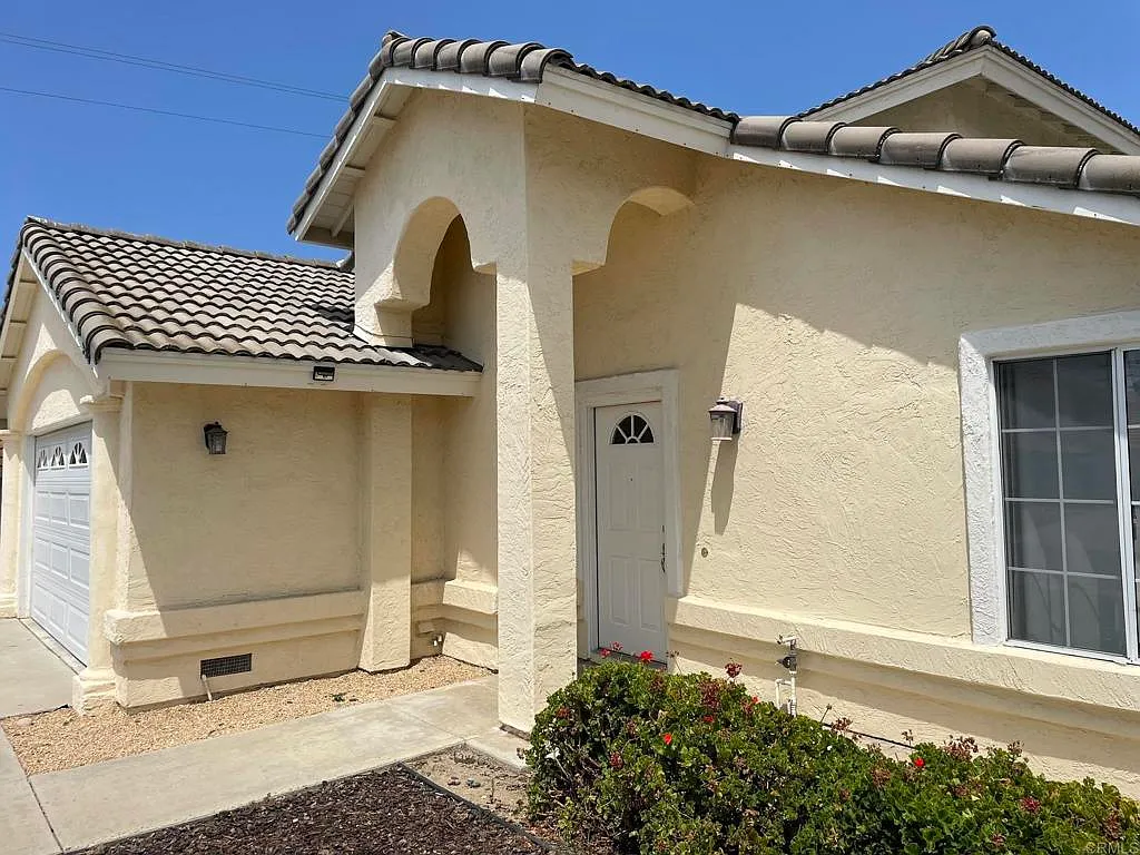 3 bed, 1509 sqft, $3,400 — Photo 2