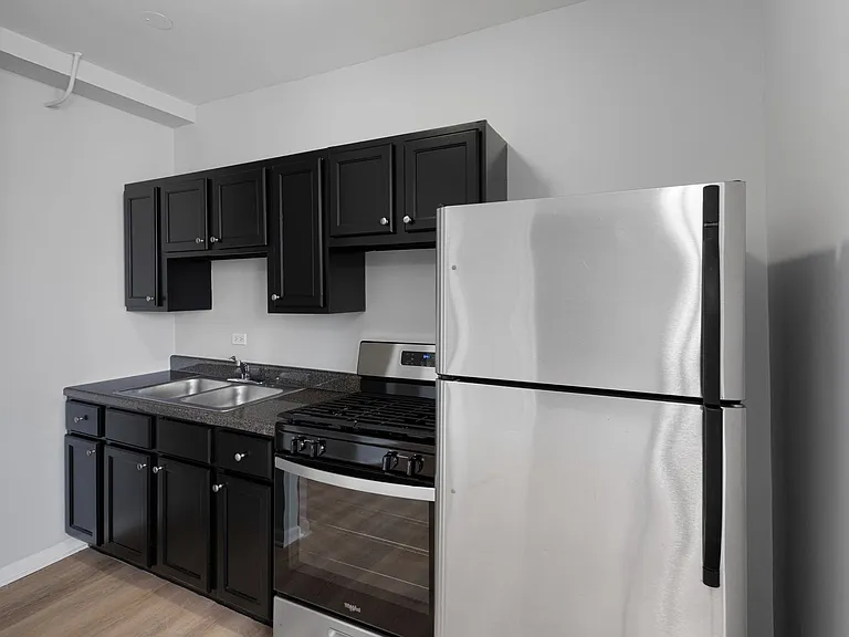 The Kenmore on Edgewater — Photo 54