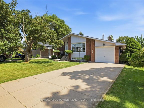 2nd image of 343 Duncombe Dr