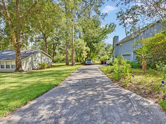 5th image of 7607 NW 42ND AVENUE