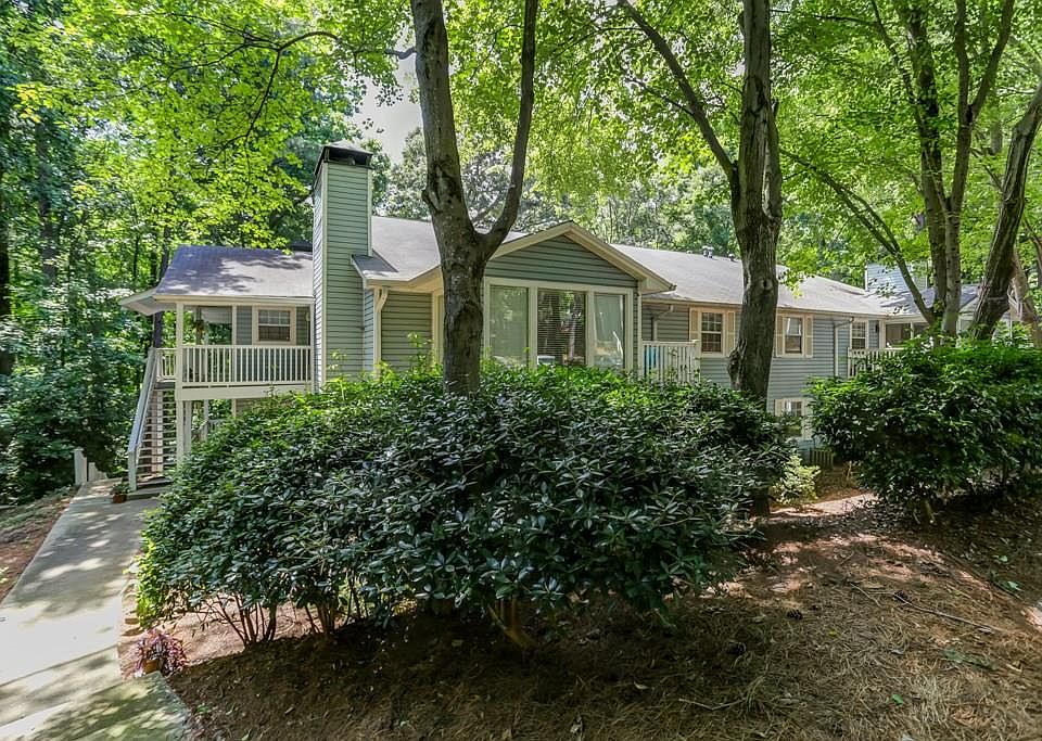 1st image of 1638 Roanoke Pl SE