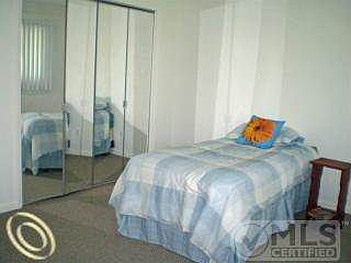 MASTER BEDROOM.JPG