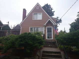 2303 45th Ave SW, Seattle, WA 98116