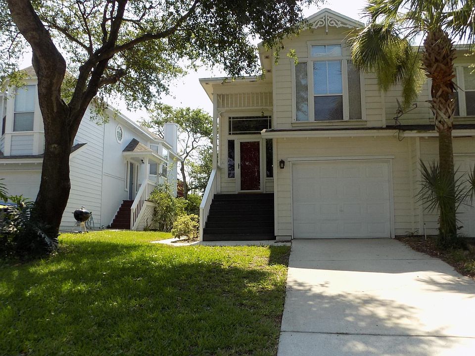 1st image of 2206 1st Ave #A