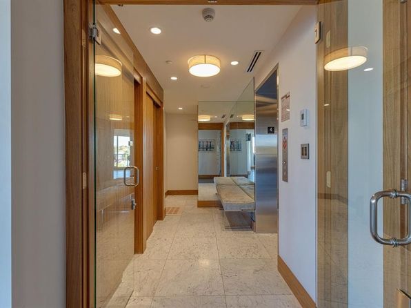 738 NW 1st Ave SW #412, Calgary, AB T2P 5G8