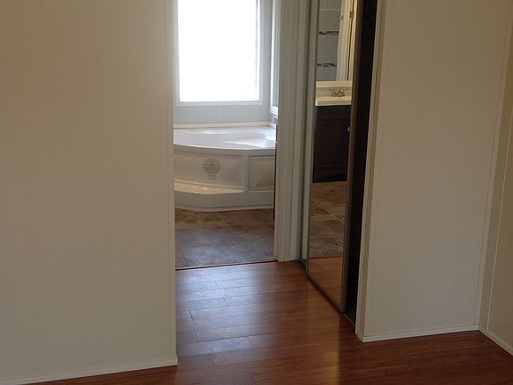 2nd image of 109 Holly Ln
