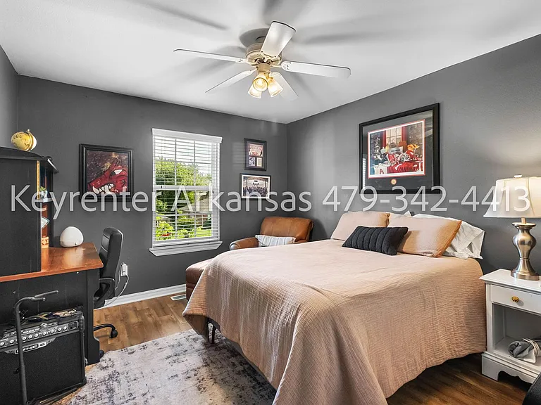 2943 E Setter St — Photo 11