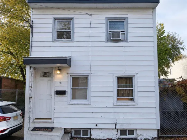 151 Hills Pl, Trenton, NJ 08611