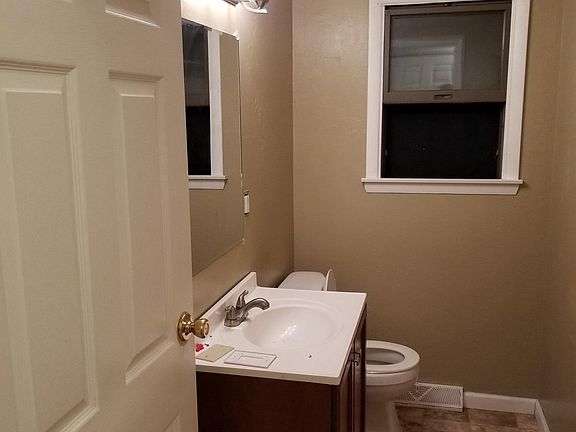 1st floor bathroom