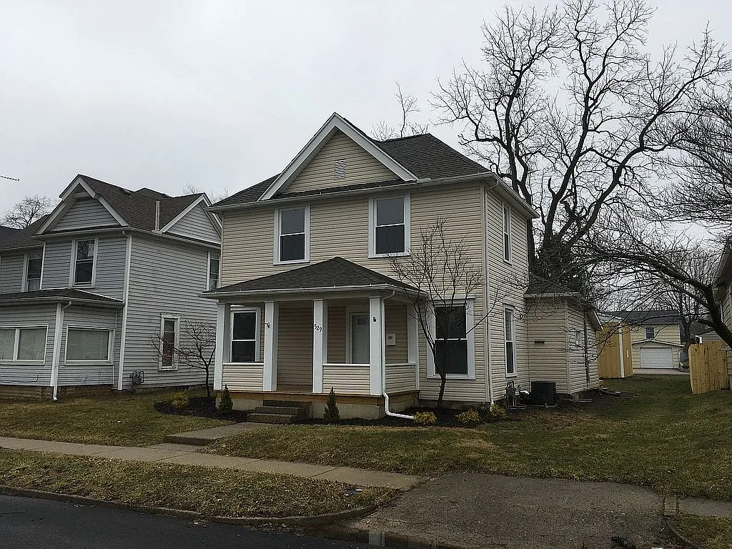 529 Hamilton St photo 1