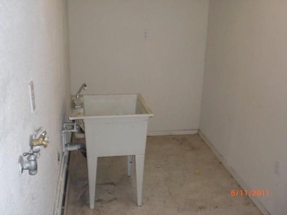 5th image of 5401 Parkville Ct