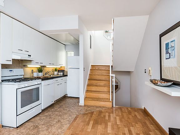 3rd image of 130 Langton St