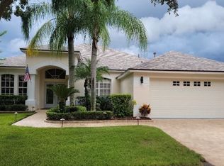 18116 Heron Walk Dr, Tampa, FL 33647