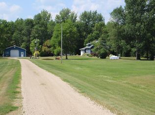 39389 240th Ave NE, Middle River, MN 56737