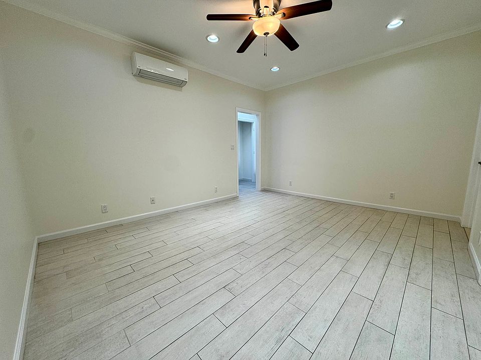 1st image of 3009 Avenue N #1