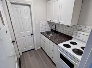 2236 Ontario St UNIT 4, Windsor, ON N8Y1N6