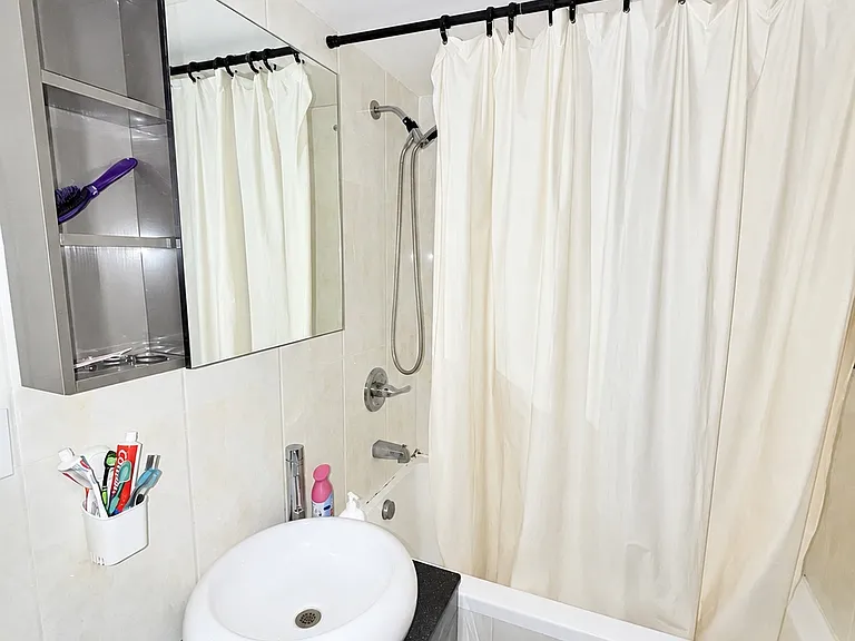3364 Guider Ave #5 — Photo 8