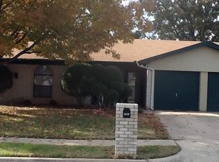 6617 Lyndale Dr, Watauga, TX 76148
