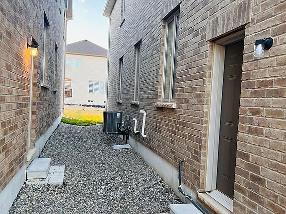 3rd image of 643 Anishinaabe Dr