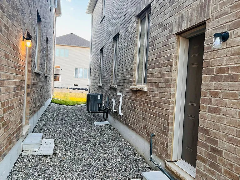 643 Anishinaabe Dr — Photo 3