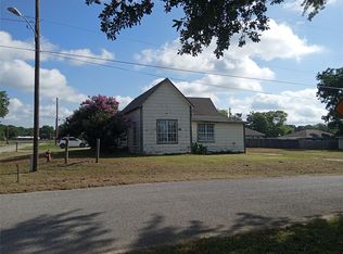 105 S Crockett St, Edgewood, TX 75117