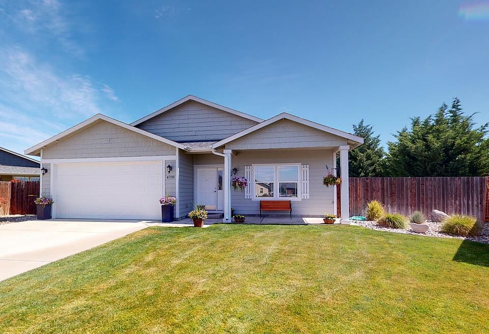 1st image of 4705 Phoenix Ln