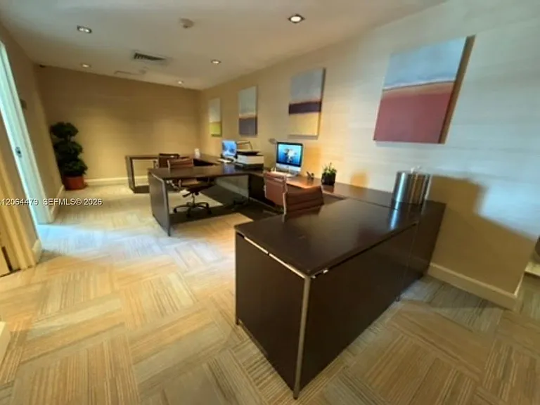 950 Brickell Bay Dr #3709 — Photo 29