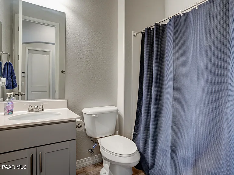 4750 N Yale Ave #16 — Photo 11