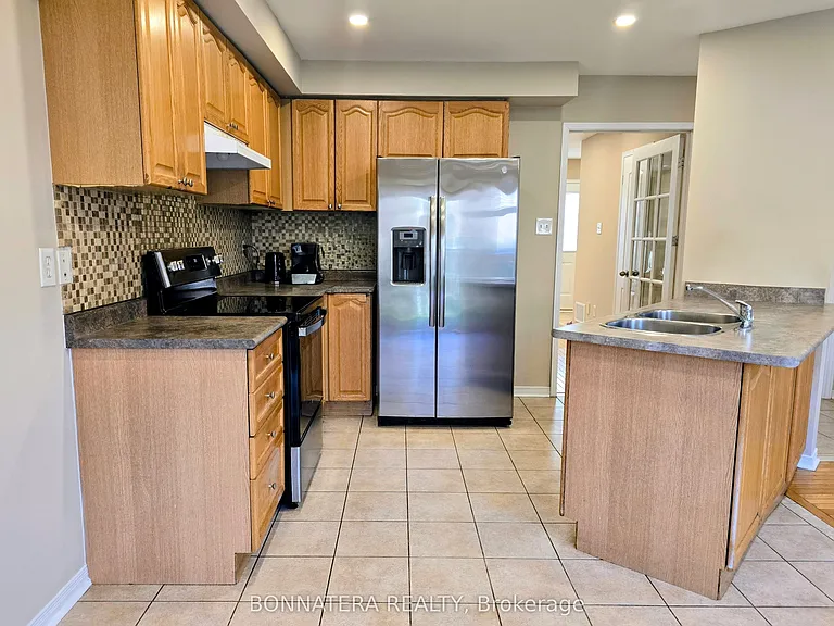 5455 Farmcote Dr — Photo 9