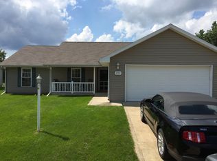 2703 Landis Farm Rd, Urbana, IL 61802