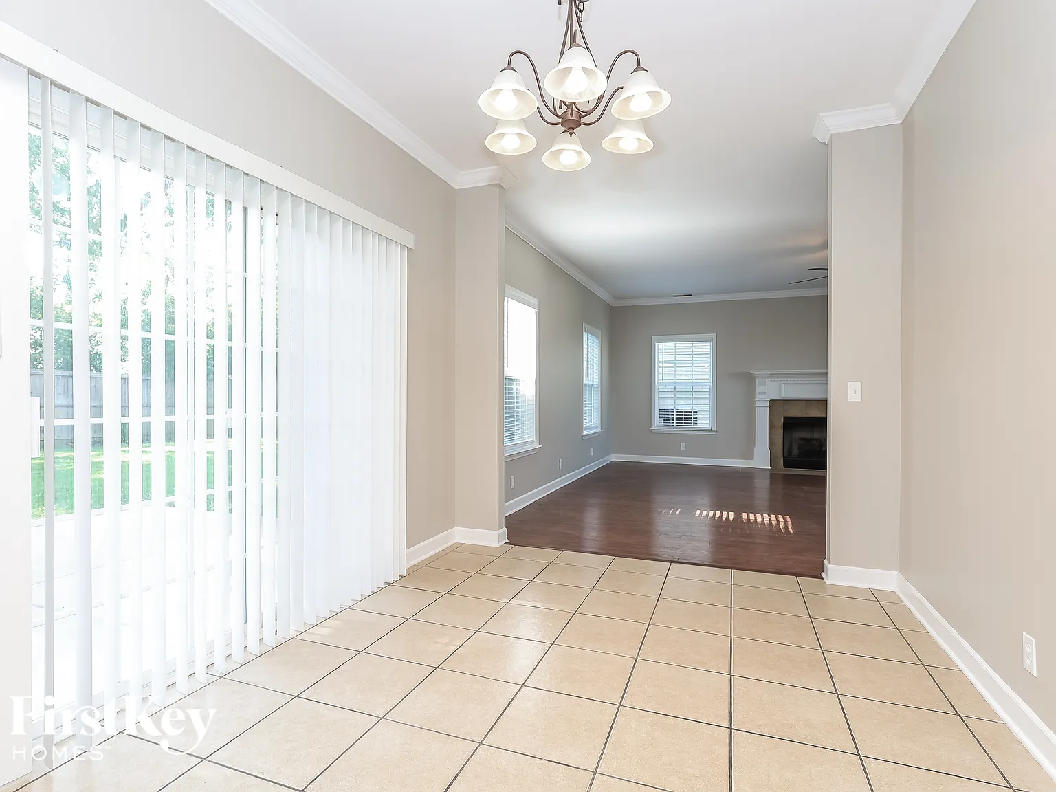 3 bed, 2.5 bath, 1908 sqft, $2,425 — Photo 4