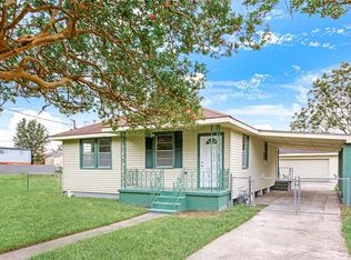 2409 Montesquieu St, Chalmette, LA 70043