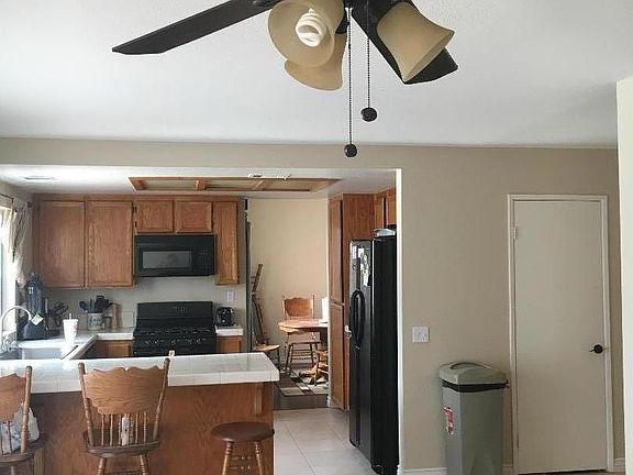 4th image of 29535 Brookfield Dr
