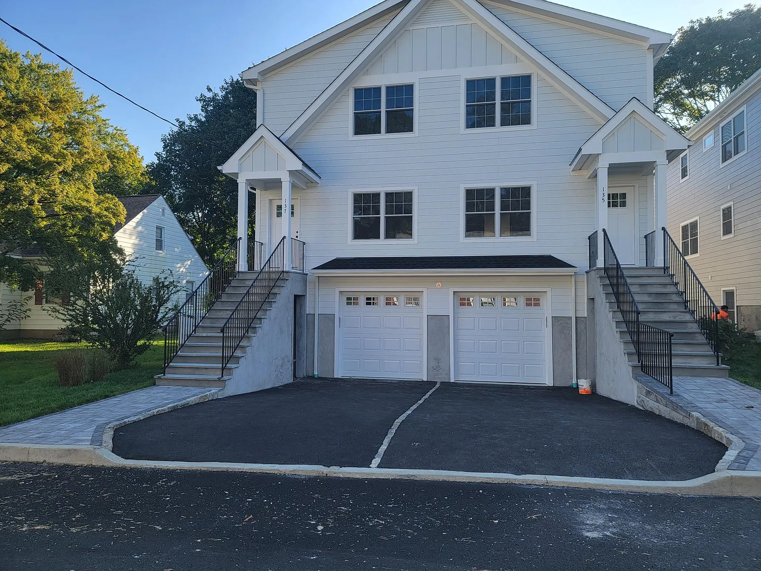 3 bed, 3.5 bath, 2800 sqft, $7,500 — Photo 1