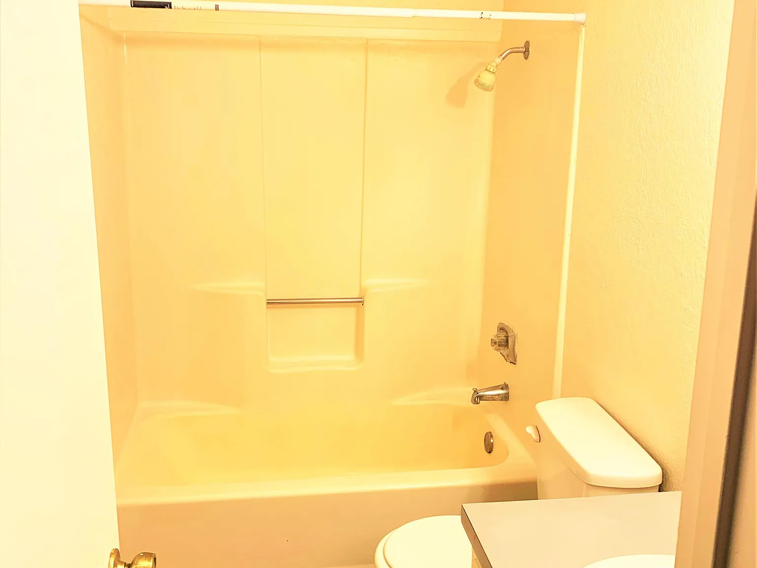 3409 Victoria Circle - 4 — Photo 2