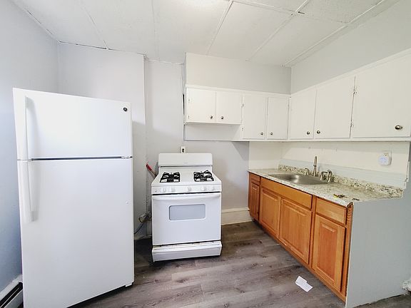 2nd image of 70 Martin Luther King Jr Dr APT 2