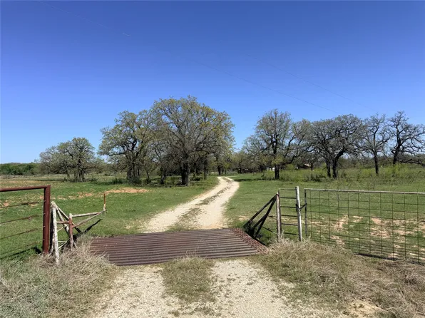 421 Erwin Rd, Jacksboro, TX 76458