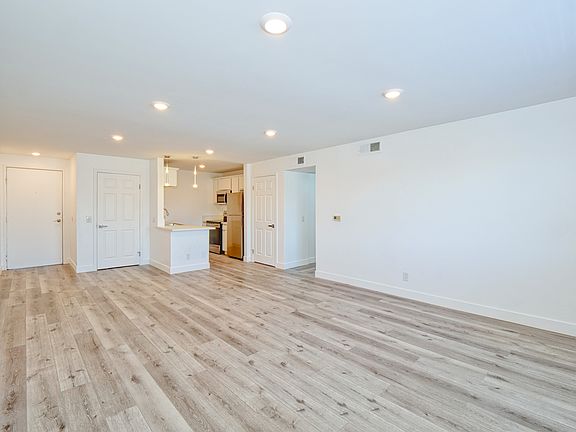 4th image of 301 N Alvarado St #1B-1Ba-700Sqft