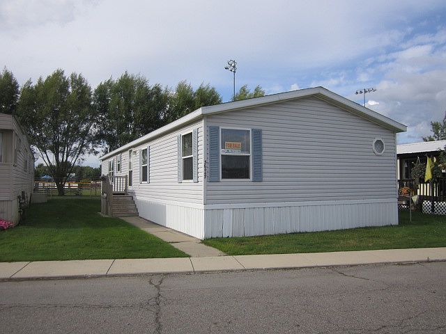 2nd image of 36447 Bernard Dr