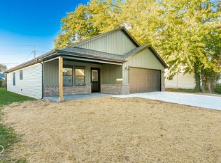 659 W Cherry St, Scottsburg, IN 47170