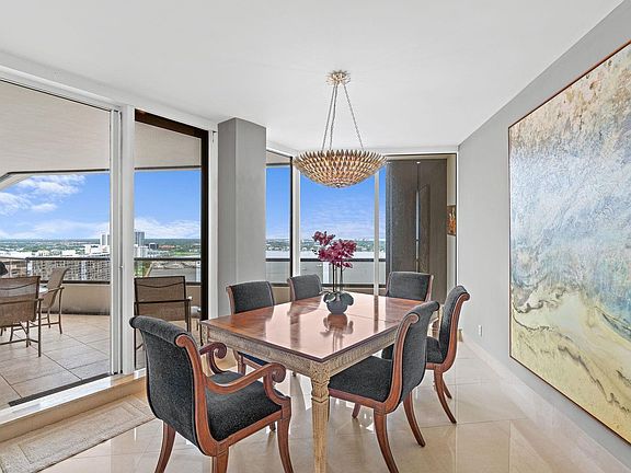 3rd image of 100 Lakeshore Dr APT 1856