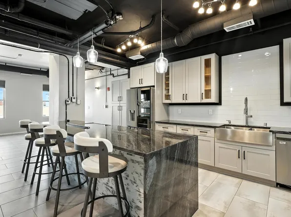 219 Central Ave NW #306/406, Albuquerque, NM 87102