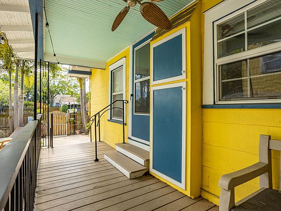 4th image of 2401 Dartmouth Ave N #2
