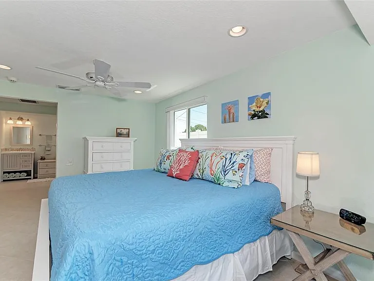 5577 Contento Dr — Photo 24