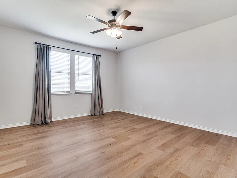 3094 Maverick Dr — Photo 18