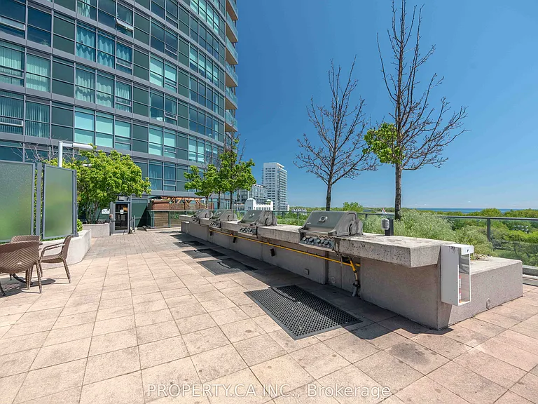 215 Fort York Blvd #2203 — Photo 22